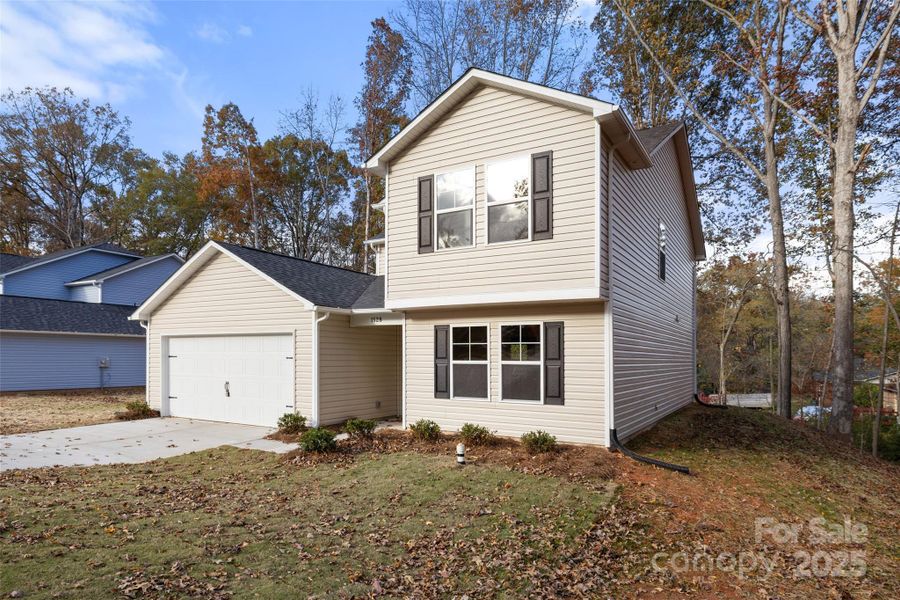 Front exterior of a new home in , Lancaster, SC, highlighting curb appeal (Image 17). Front exterior of a new home in , Lancaster, SC, highlighting curb appeal (Image 17).