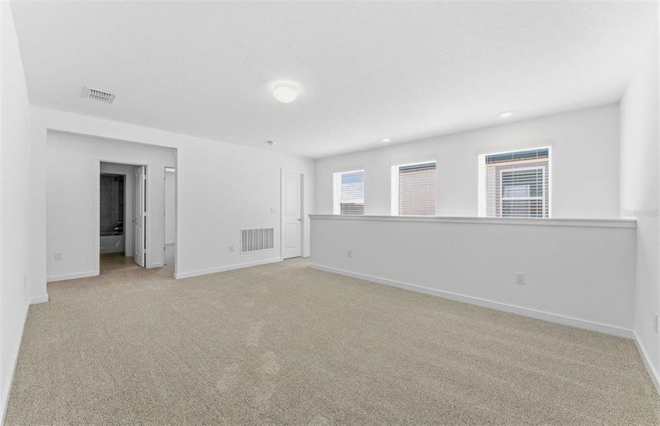 Spacious, unfurnished interior of a new home in Waterset, Apollo Beach (Image 20). Spacious, unfurnished interior of a new home in Waterset, Apollo Beach (Image 20).