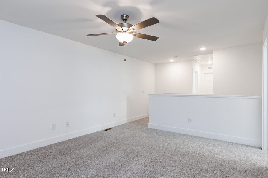 VNF-Lot 47-Aurora (20) VNF-Lot 47-Aurora (20)