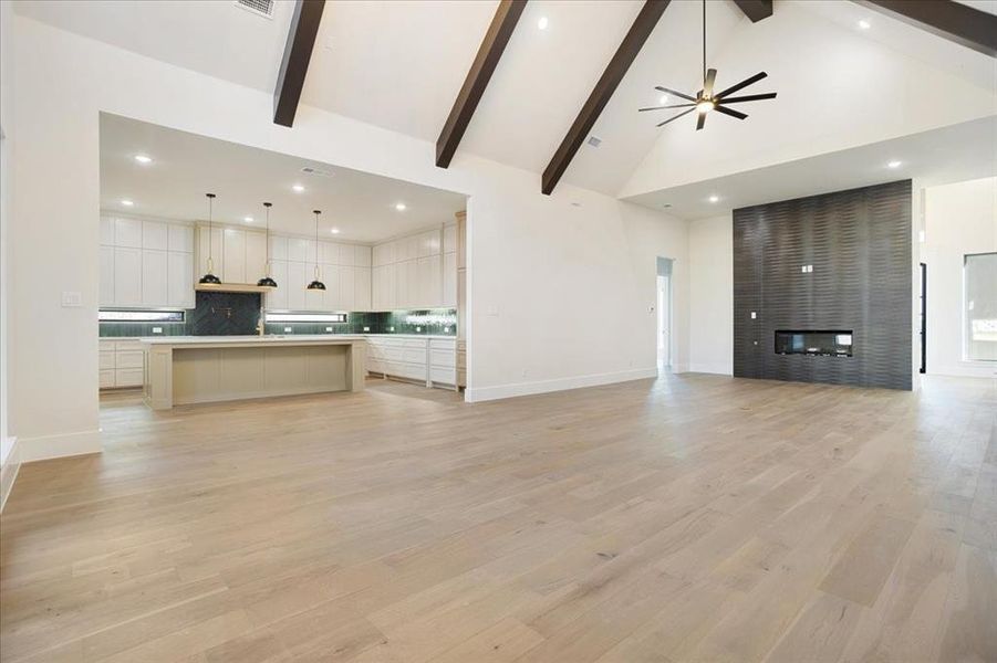 Spacious, unfurnished interior of a new home in , Denison (Image 30).