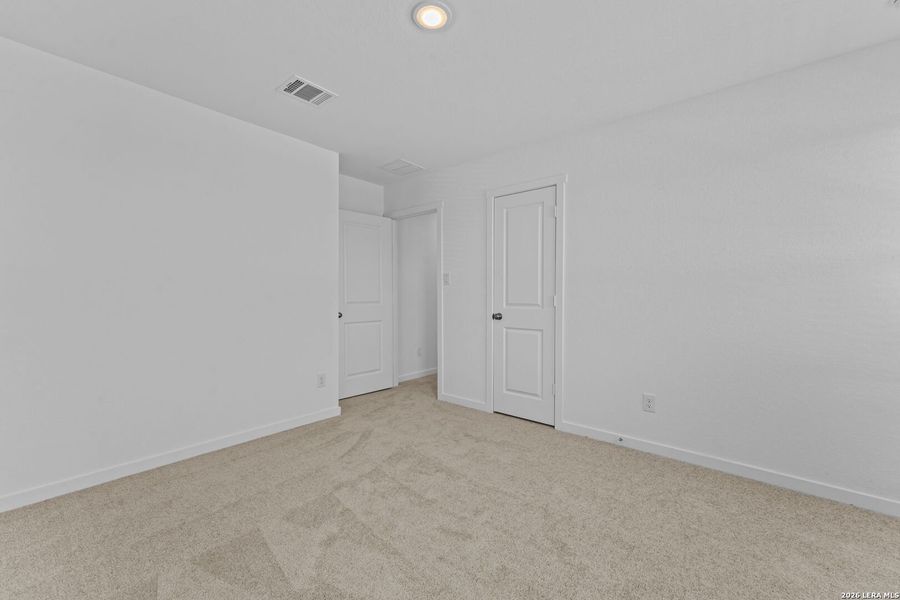 Spacious, unfurnished interior of a new home in Grace Valley, Marion (Image 11).