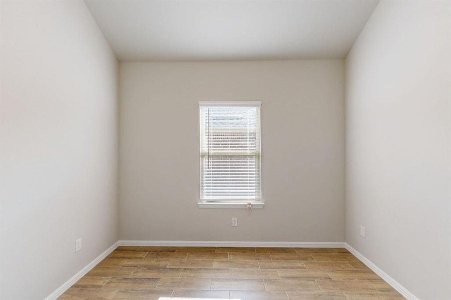 Image 34 of a home in Mobberly Farms.