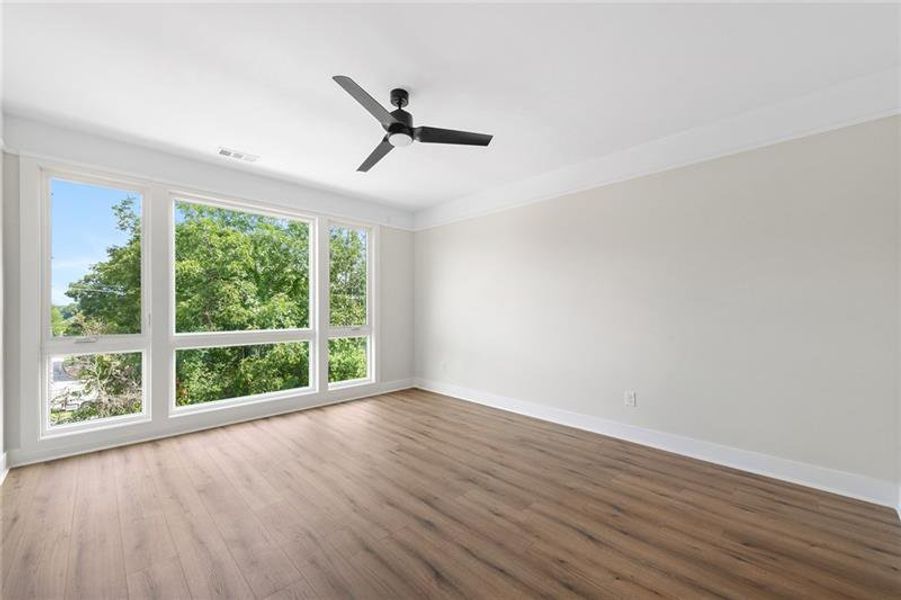 Spacious, unfurnished interior of a new home in The Berkeleys, Atlanta (Image 38).