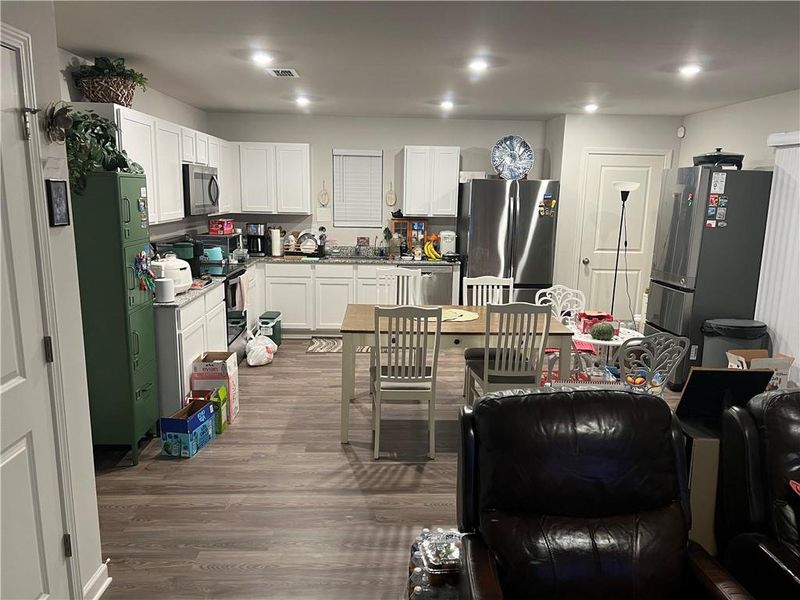 Furnished interior view inside a new home in , Lizella (Image 15).