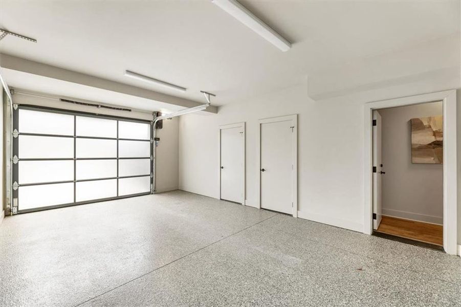 Spacious, unfurnished interior of a new home in , Atlanta (Image 21).