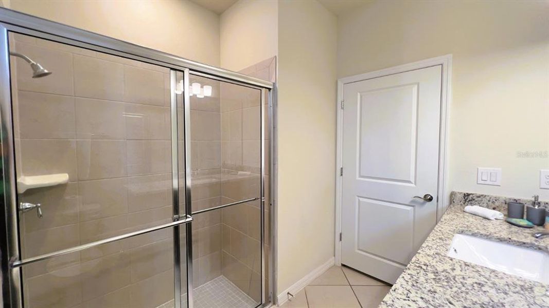 Close-up of interior finishes inside a home in , Clermont (Image 22).