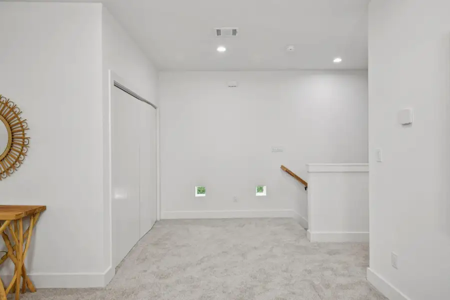 Image 10 of a home in . Image 10 of a home in .