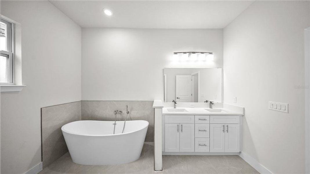 Furnished interior view inside a new home in , Port Charlotte (Image 12).