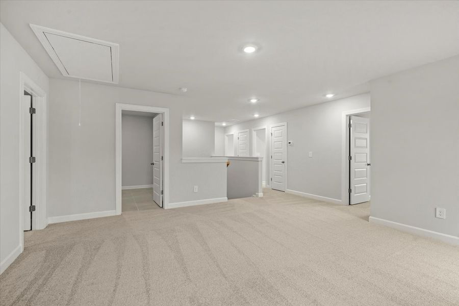 Spacious, unfurnished interior of a new home in Shiloh Valley, Piedmont (Image 18).