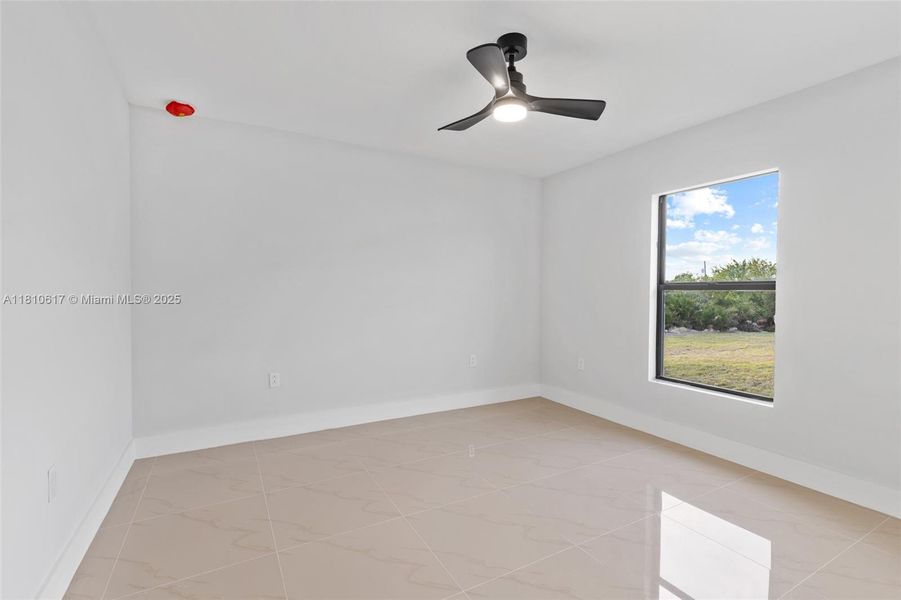 Spacious, unfurnished interior of a new home in , Lehigh Acres (Image 18). Spacious, unfurnished interior of a new home in , Lehigh Acres (Image 18).