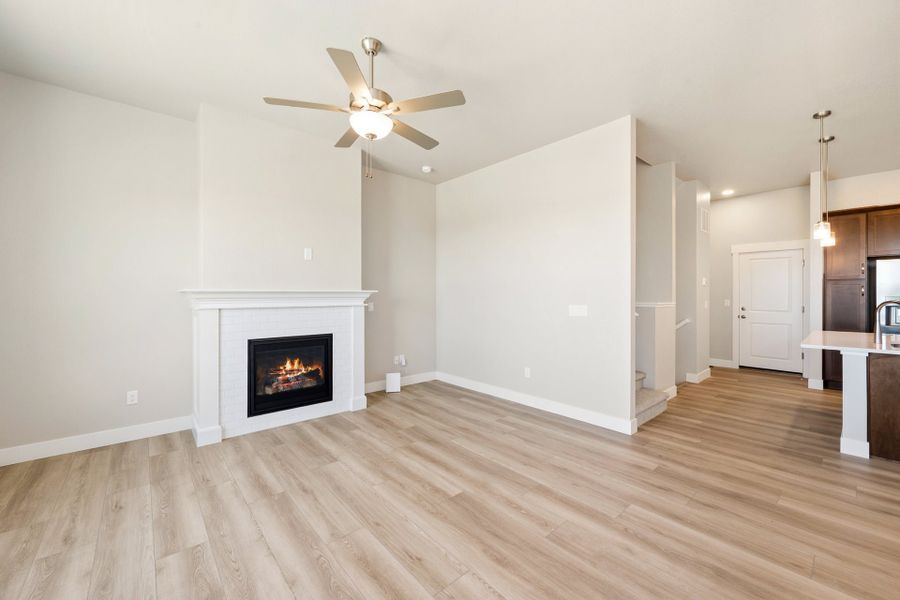 Spacious, unfurnished interior of a new home in The Lakes at Centerra, Loveland (Image 12).