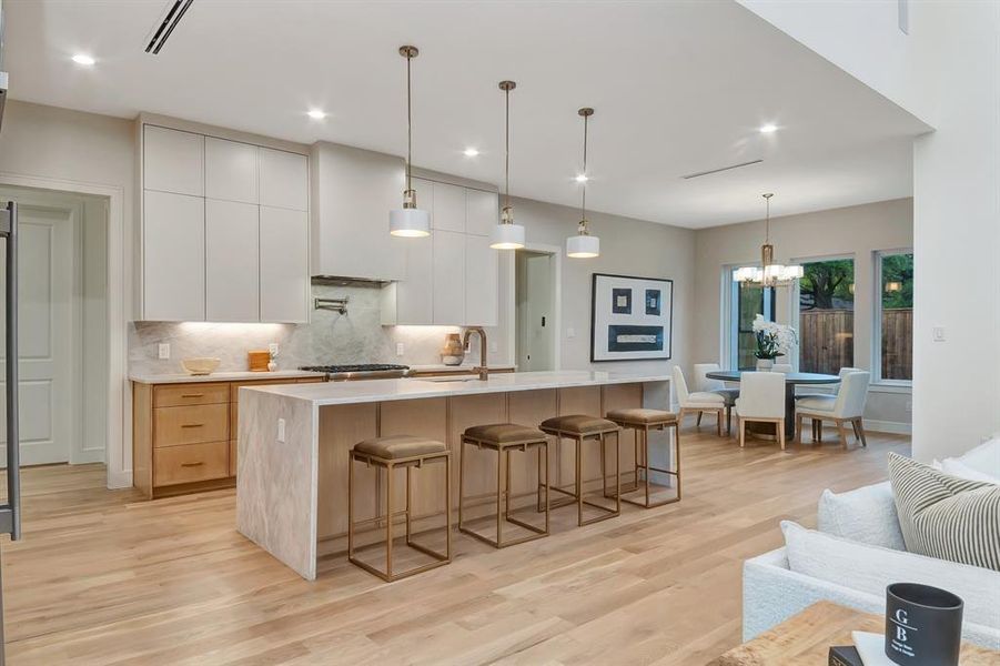 Furnished interior view inside a new home in , Dallas (Image 15).