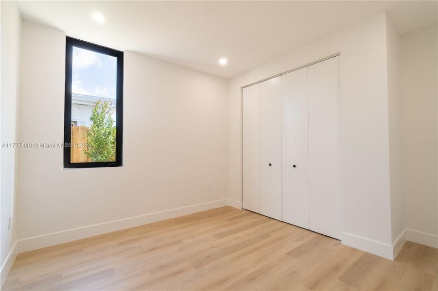 Spacious, unfurnished interior of a new home in , Miami (Image 39).