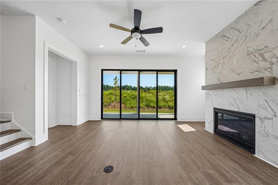 Spacious, unfurnished interior of a new home in Towson Village, Peachtree City (Image 18). Spacious, unfurnished interior of a new home in Towson Village, Peachtree City (Image 18).