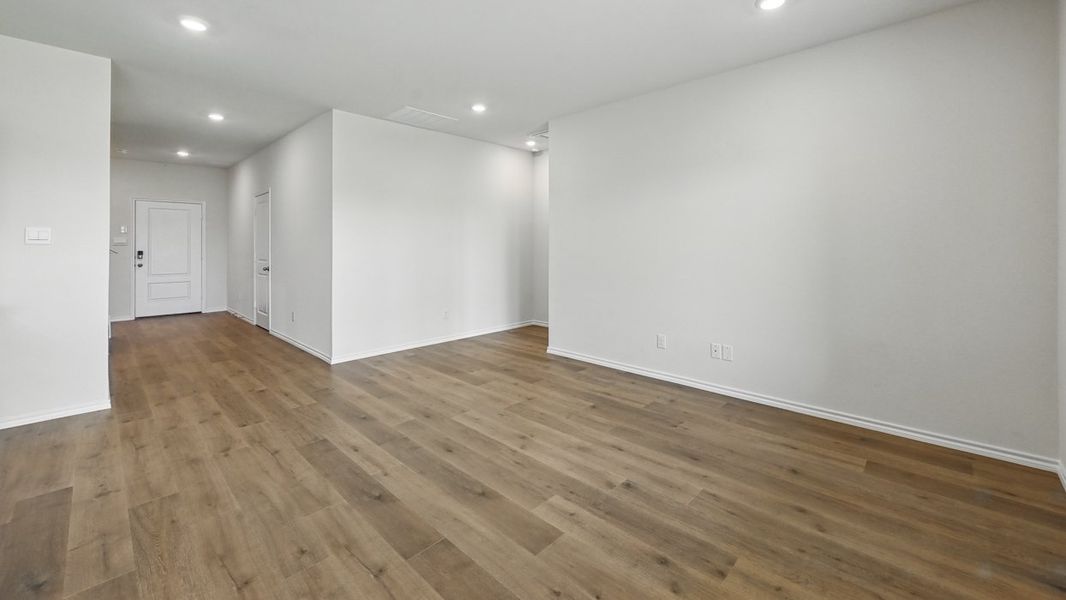 Spacious, unfurnished interior of a new home in Wildwood, Royse City (Image 27). Spacious, unfurnished interior of a new home in Wildwood, Royse City (Image 27).