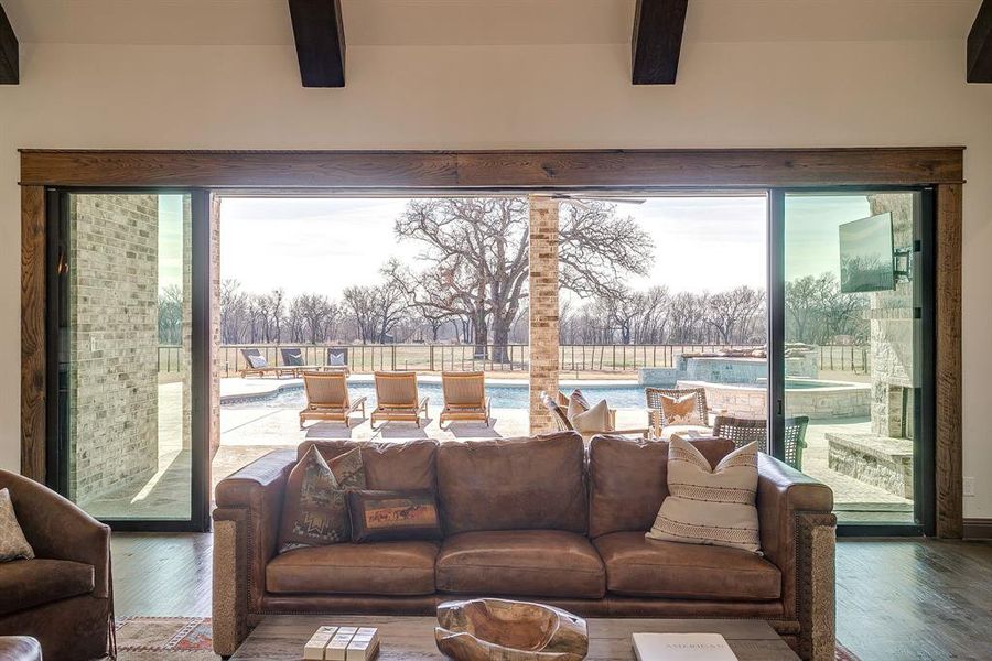 Furnished interior view inside a new home in Santana Ridge, Weatherford (Image 15). Furnished interior view inside a new home in Santana Ridge, Weatherford (Image 15).