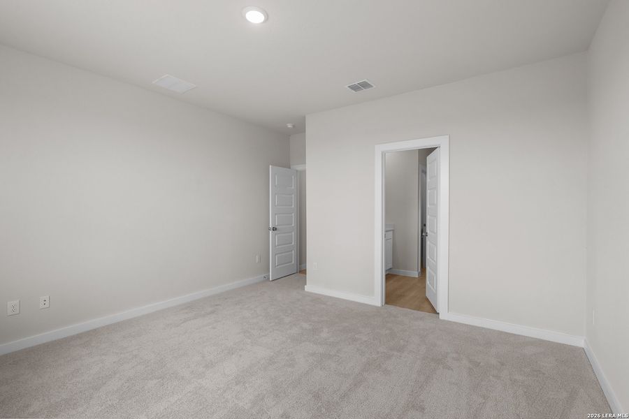 Spacious, unfurnished interior of a new home in Hiddenbrooke, Seguin (Image 22). Spacious, unfurnished interior of a new home in Hiddenbrooke, Seguin (Image 22).