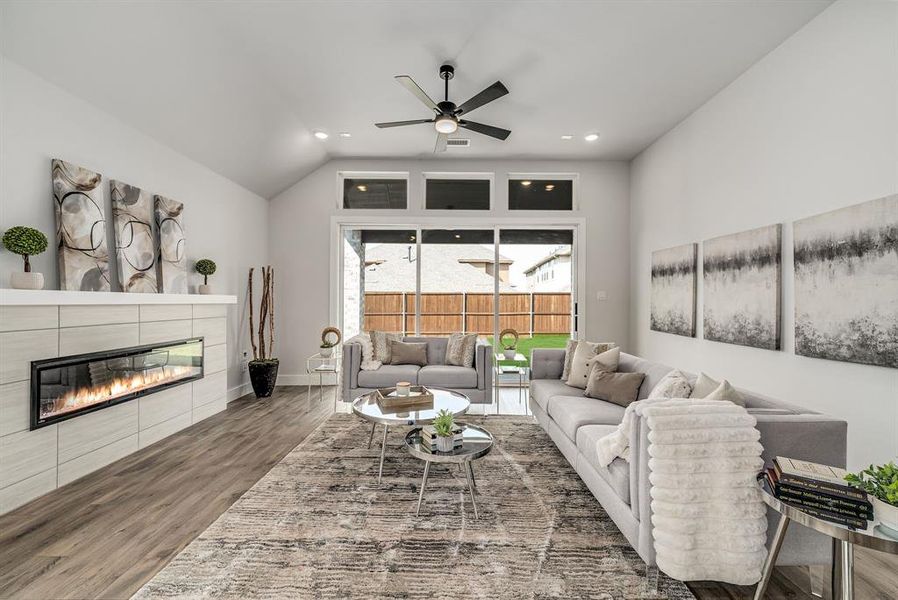 Furnished interior view inside a new home in Edgewood Creek, Celina (Image 11).