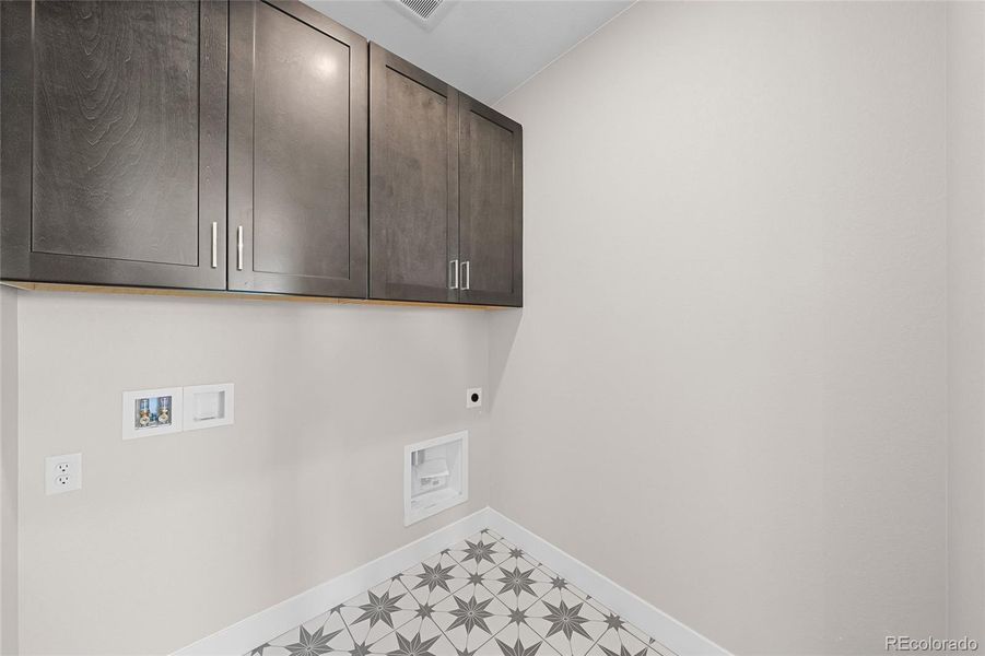 Spacious, unfurnished interior of a new home in , Littleton (Image 21).