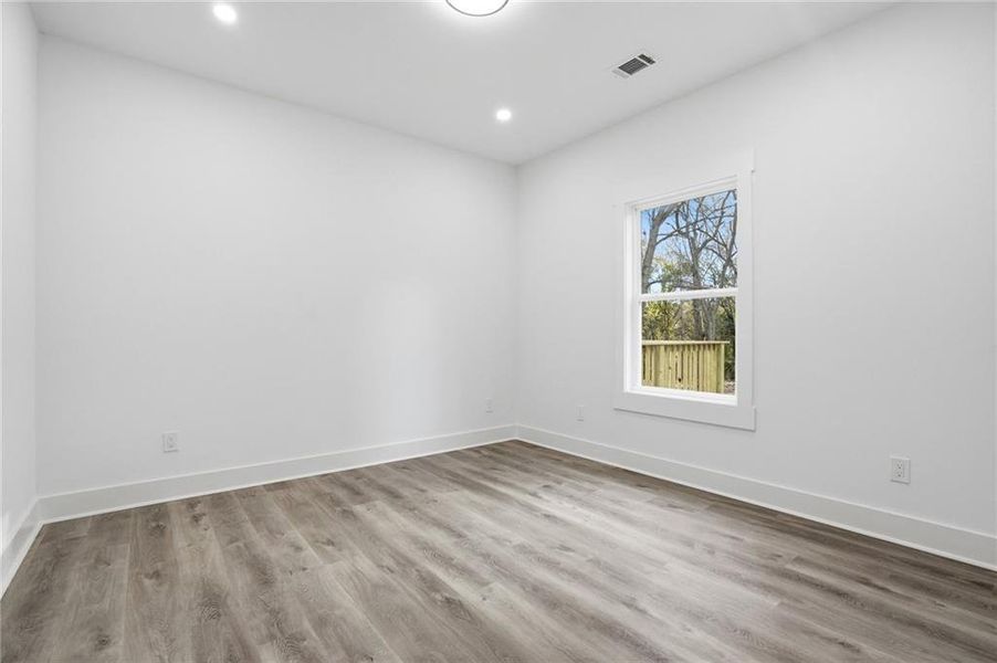 Spacious, unfurnished interior of a new home in , Griffin (Image 18).