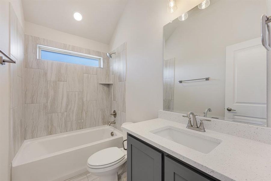 Furnished interior view inside a new home in ArrowBrooke Classic 50, Aubrey (Image 15).