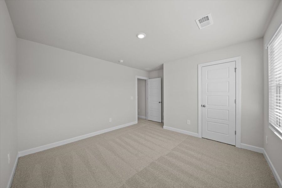 Spacious, unfurnished interior of a new home in Creek Ridge - Signature Collection, Spartanburg (Image 16).