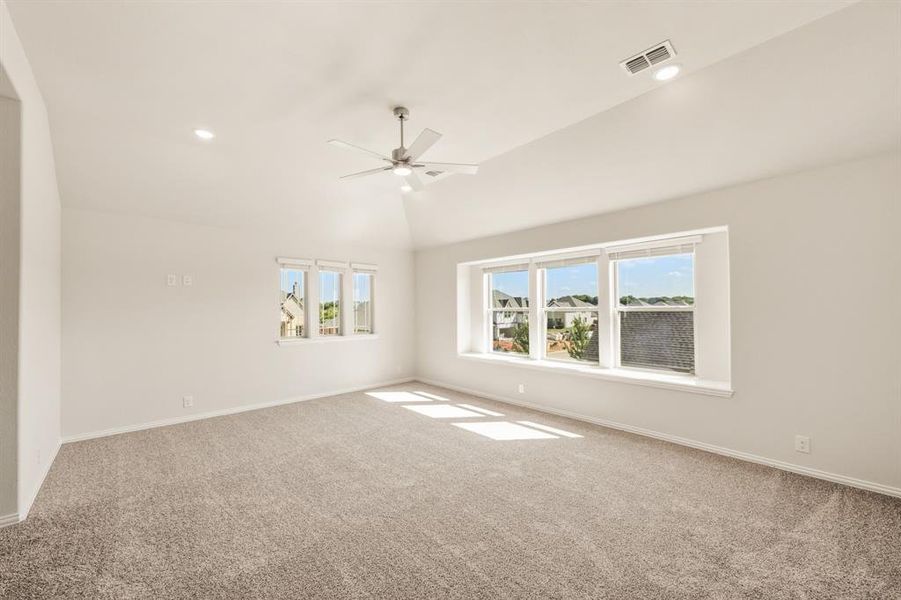 Spacious, unfurnished interior of a new home in The Grove, Midlothian (Image 34). Spacious, unfurnished interior of a new home in The Grove, Midlothian (Image 34).