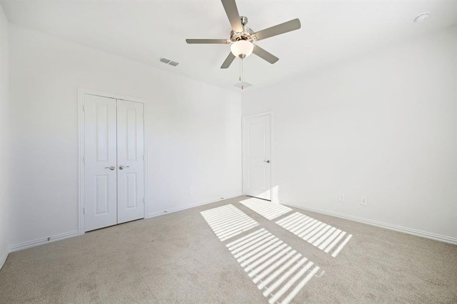 Spacious, unfurnished interior of a new home in Eastridge - Spring Series, McKinney (Image 26).