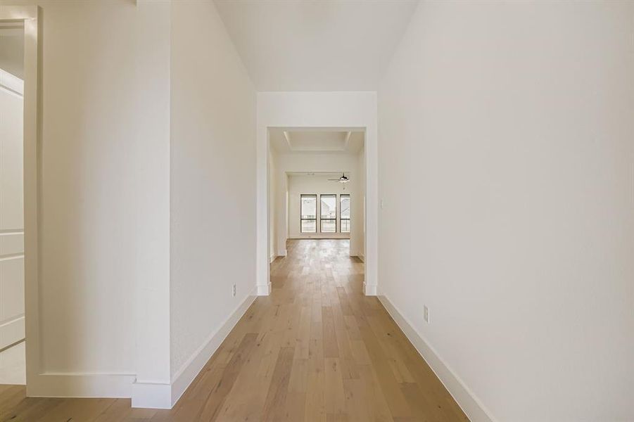 Spacious, unfurnished interior of a new home in Wellington, Fort Worth (Image 26).