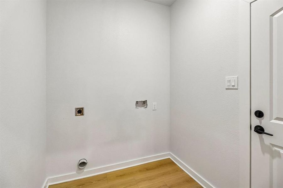 Spacious, unfurnished interior of a new home in , Mesquite (Image 20).