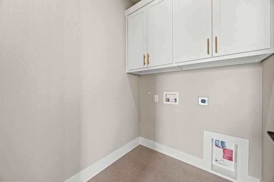 Furnished interior view inside a new home in Fields, Frisco (Image 37). Furnished interior view inside a new home in Fields, Frisco (Image 37).