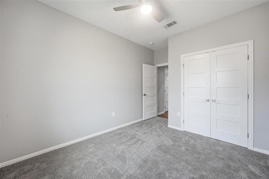 Spacious, unfurnished interior of a new home in , Farmers Branch (Image 35).