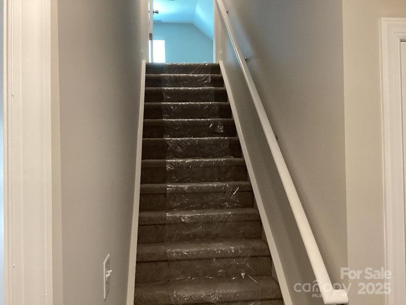 Spacious, unfurnished interior of a new home in , Harrisburg (Image 16).