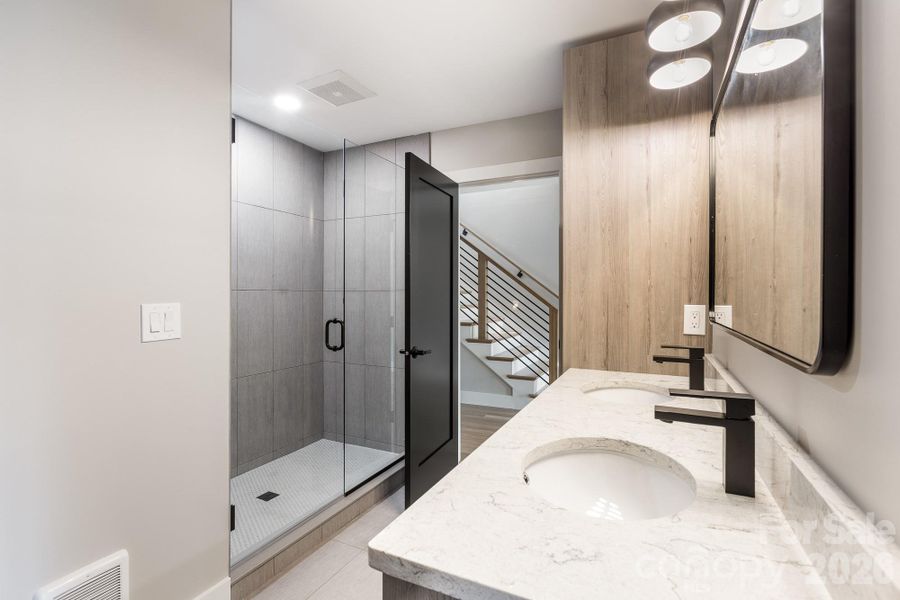 Furnished interior view inside a new home in , Waynesville (Image 12).