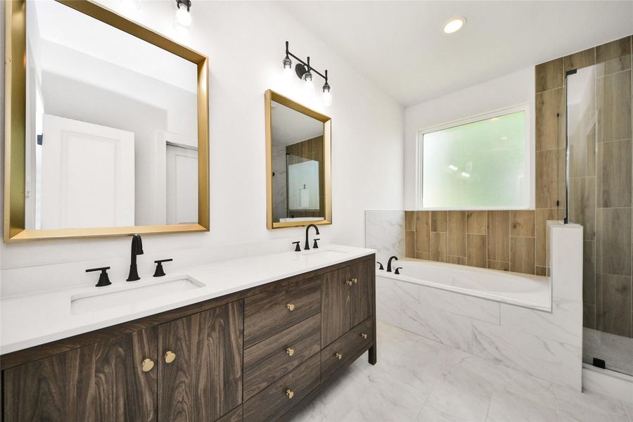 Furnished interior view inside a new home in , Hempstead (Image 14).