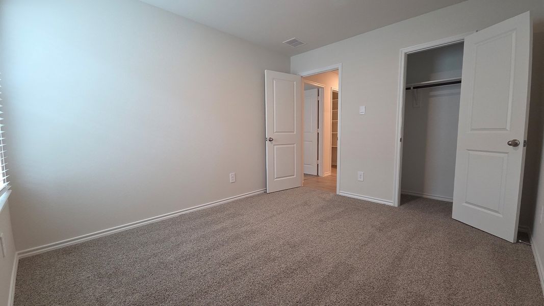 Spacious, unfurnished interior of a new home in Wildwood, Royse City (Image 18).