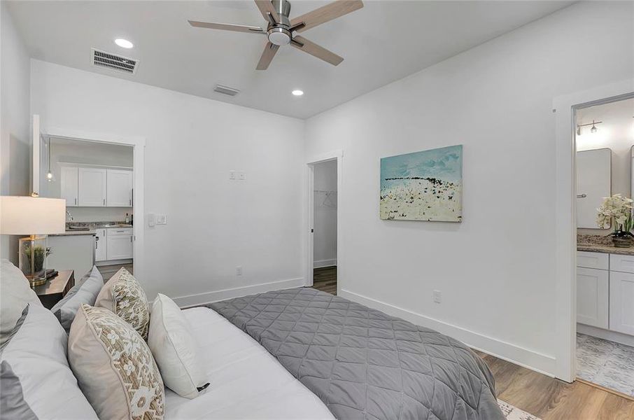 Furnished interior view inside a new home in , Tampa (Image 18). Furnished interior view inside a new home in , Tampa (Image 18).