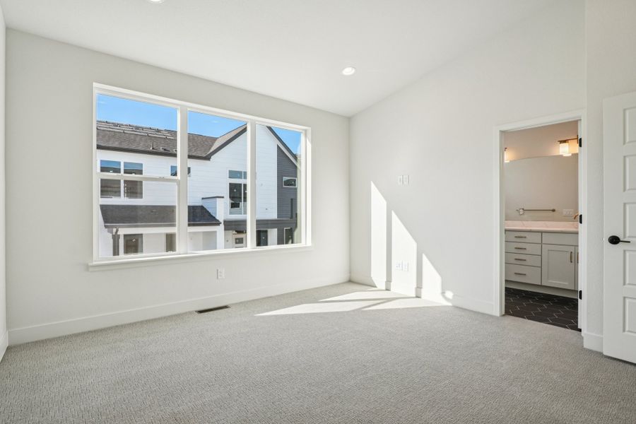 Spacious, unfurnished interior of a new home in Loretto Heights - Rise Collection, Denver (Image 18).