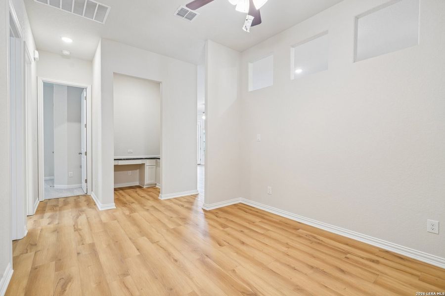 Spacious, unfurnished interior of a new home in The Crossvine, Schertz (Image 20).