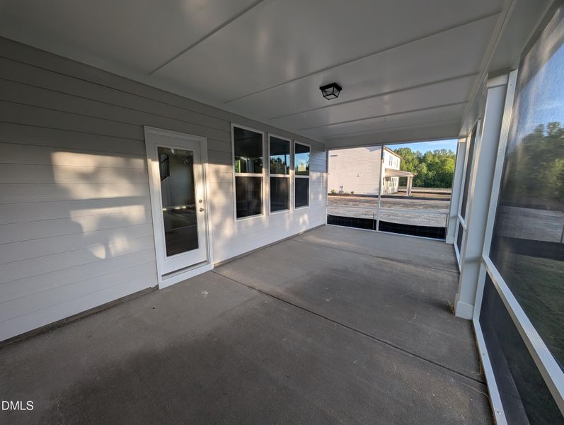 PXL_20260421_225108595.MP