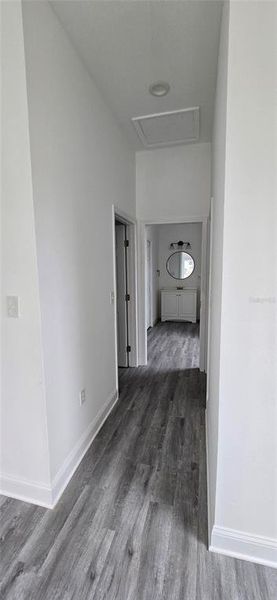 Spacious, unfurnished interior of a new home in , Sebring (Image 20).