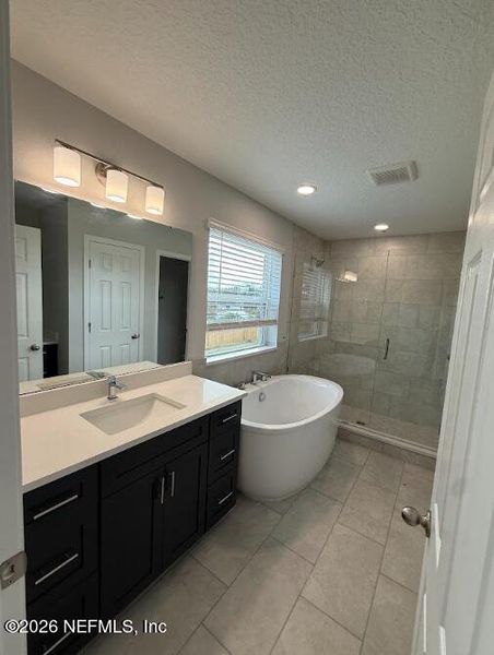 Furnished interior view inside a new home in , Jacksonville (Image 7).