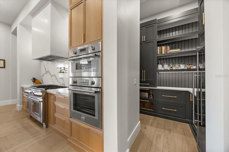 Furnished interior view inside a new home in , Gotha (Image 66).