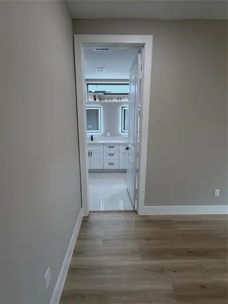 Spacious, unfurnished interior of a new home in , Spring (Image 20).