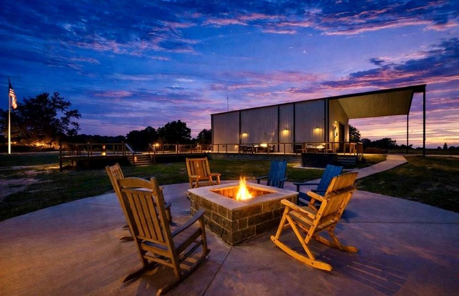 Community amenities in , Canton (Image 16). Community amenities in , Canton (Image 16).