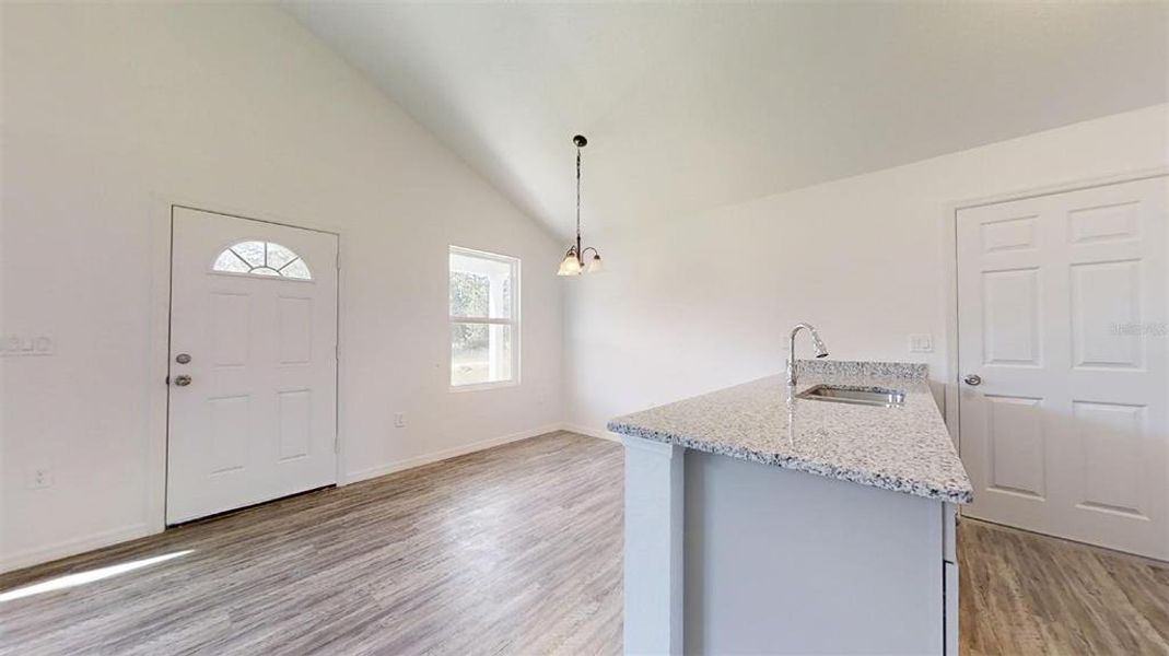 Spacious, unfurnished interior of a new home in , Dunnellon (Image 26).