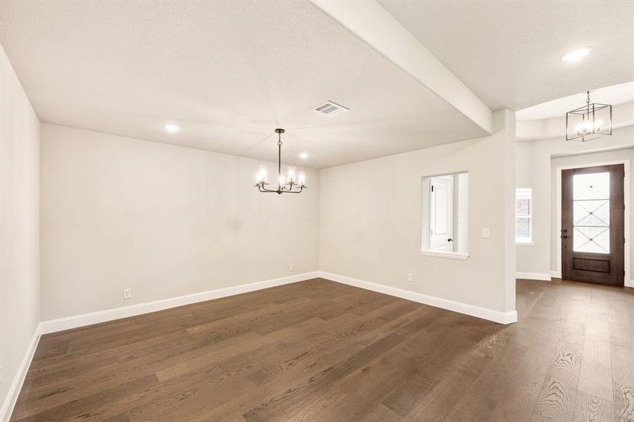Spacious, unfurnished interior of a new home in Liberty, Melissa (Image 26).