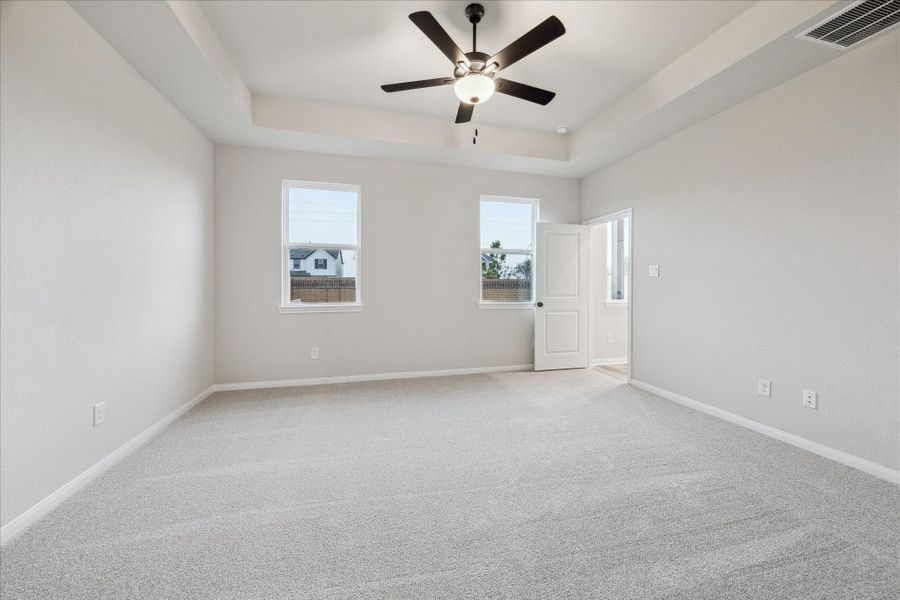 Spacious, unfurnished interior of a new home in Elyson, Katy (Image 21).