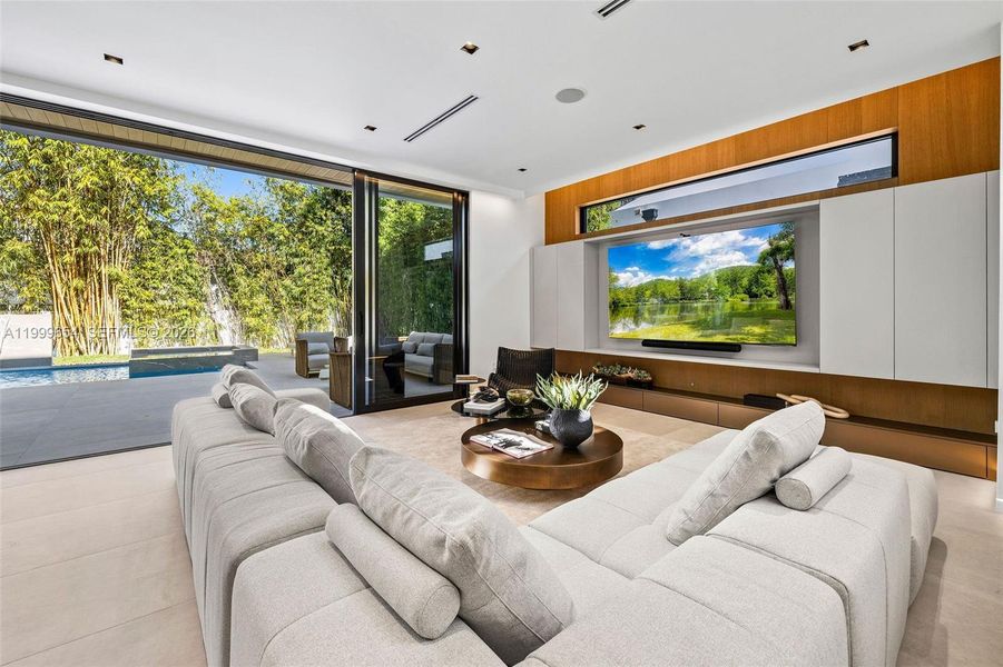 Community amenities in , Miami Beach (Image 46). Community amenities in , Miami Beach (Image 46).