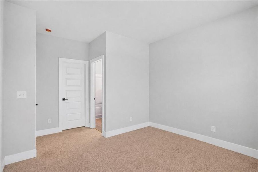 Spacious, unfurnished interior of a new home in , Villa Rica (Image 19).